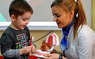 Elbląscy Rotarianie dbają o zdrowe ząbki przedszkolaków